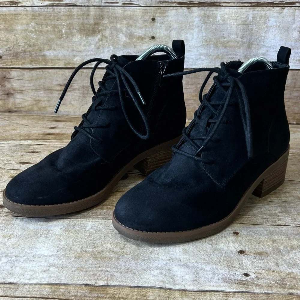 Style & CO. Size 8 Suede Women's Ankle Boots - Picture 3 of 9